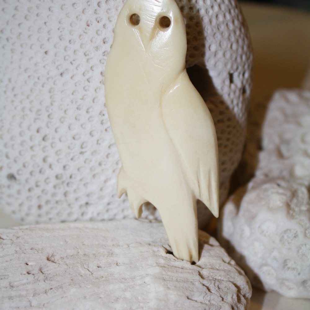 Bone Owl Pin - Picture 4 of 7